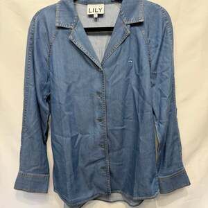 LILY Blazer Collar Flowy Shirt – ,